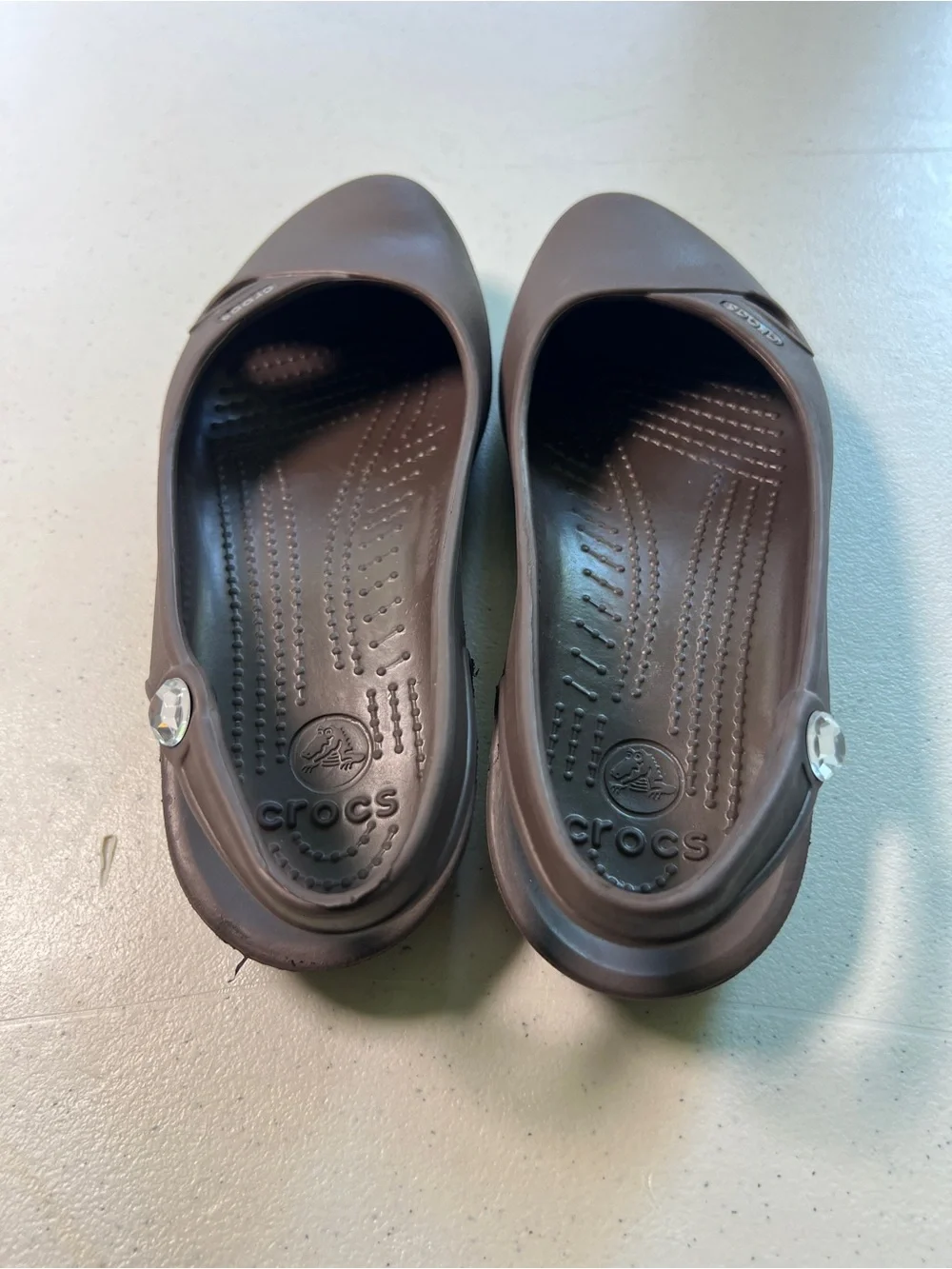 CROCS Women’s ”Jayna Sling Back” Size 7 Solid Black w/Rhinestone on Strap EUC